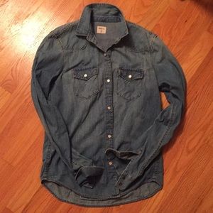 Gap button up jean shirt
